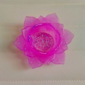 Lotus Candle holder Glows in the dark